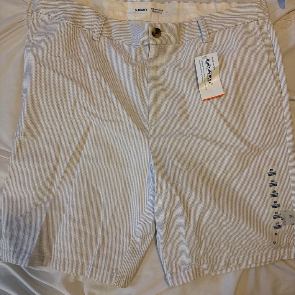 Old Navy Men's Subtle Gray Flat Front Shorts